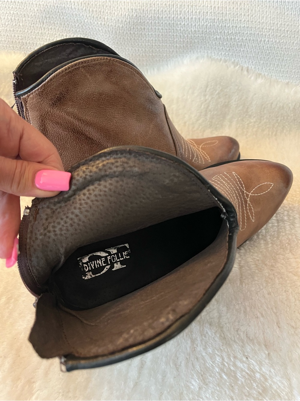 Divine Follie Italy Brown Embroidered Western Ankle Leather Booties - Picture 6 of 16